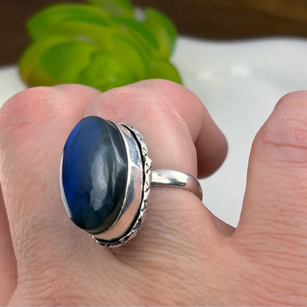 Natural Blue Labradorite Ring Size 7 Vintage Boho Sterling Silver 925 Overlay